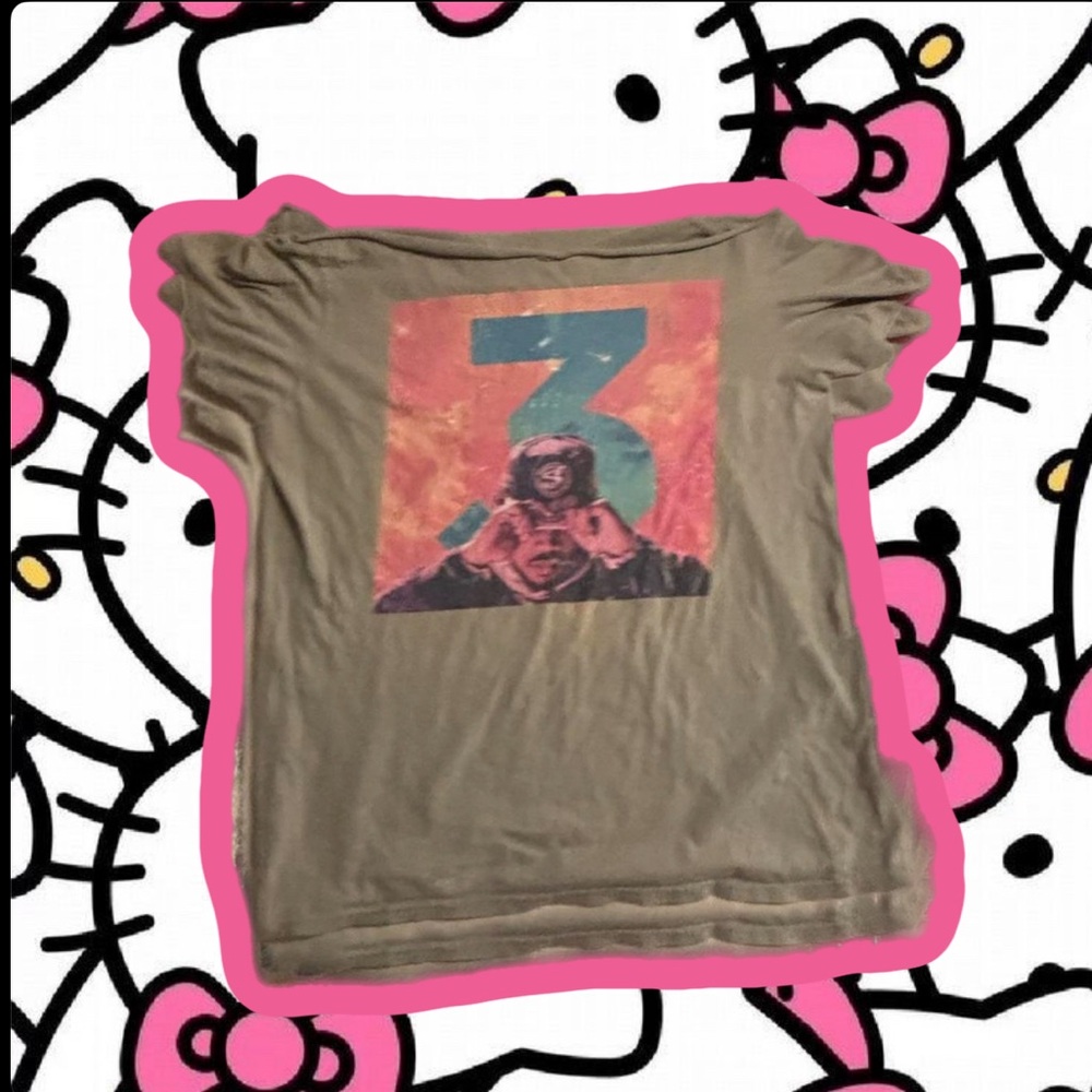 Open necked Chance the Rapper tee